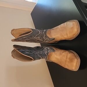 Roper little kids size 13 boots.